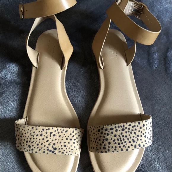 ANN TAYLOR LOFT ANIMAL PRINT Sandals - Picture 1 of 6